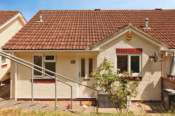 2 Bedroom Semi Detached Bungalow For Sale In Emblett Drive, Newton Abbot, TQ12