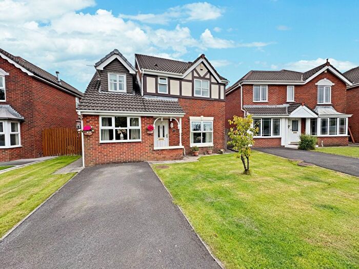 4 Bedroom Detached House For Sale In Winterfield Drive, Bolton, BL3
