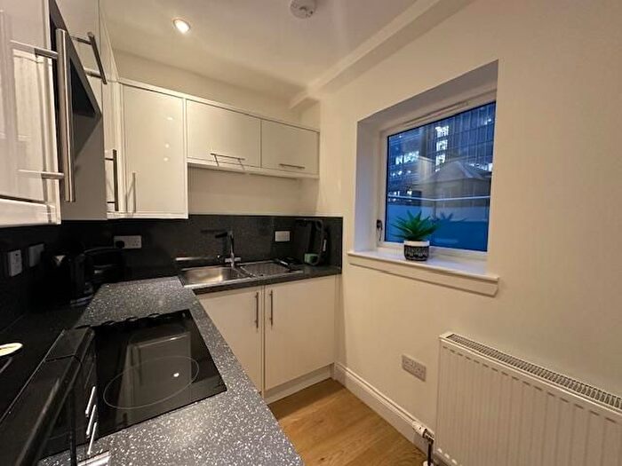 1 Bedroom Flat To Rent In Union Street, Aberdeen, AB10