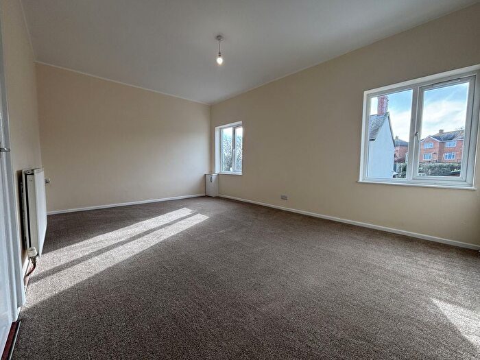 2 Bedroom Flat To Rent In Penparcau, Aberystwyth, SY23