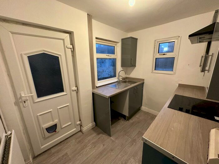 2 Bedroom Terraced House To Rent In St. Johns Road, Balby, DN4