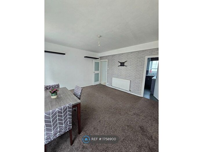 1 Bedroom Flat To Rent In Evelyn Street, Lewisham, SE8