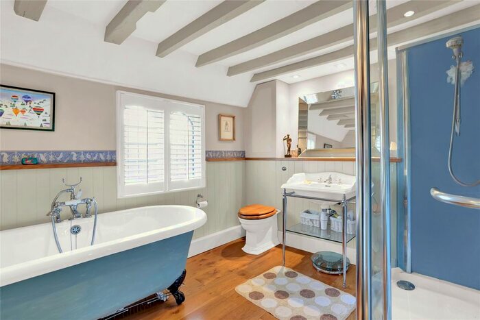 4 Bedroom Detached House For Sale In Oakenden Lane, Chiddingstone Hoath, Edenbridge, Kent, TN8