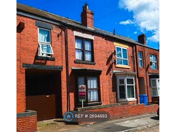 3 Bedroom Terraced House To Rent In Poole Road, Sheffield, S9
