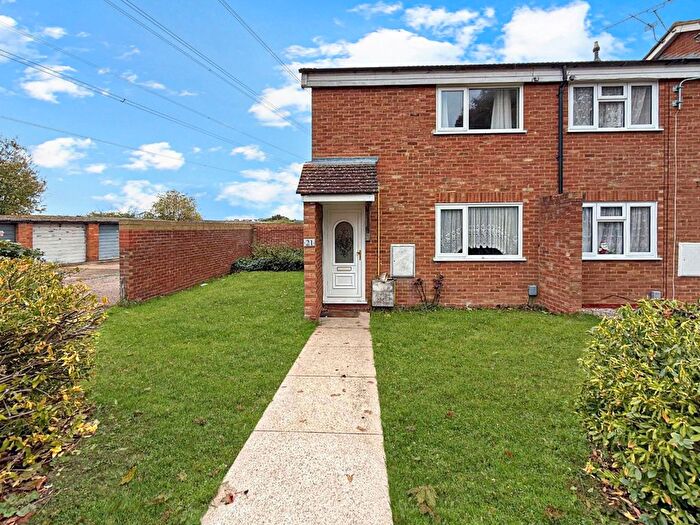 3 Bedroom End Of Terrace House For Sale In Long Meadow, Houghton Regis, LU5
