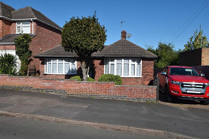 3 Bedroom Detached Bungalow For Sale In Park Road, Loughborough, LE11