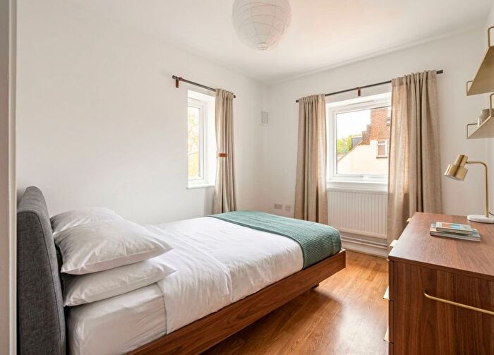 4 Bedroom Flat To Rent In Garnett Road, Garnett House Garnett Road, NW3