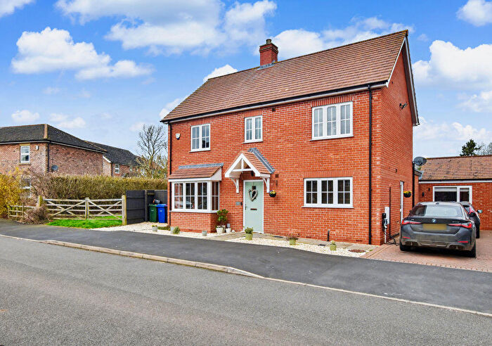 4 Bedroom Detached House For Sale In Hutton Way, Faldingworth, Lincoln, LN8