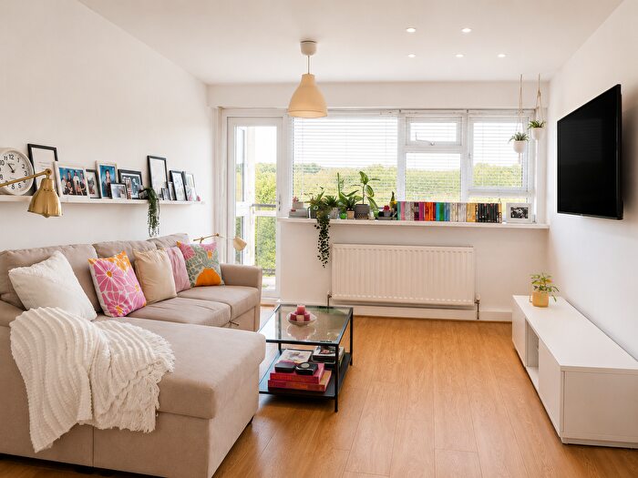 1 Bedroom Flat To Rent In Capel Road, London, E12