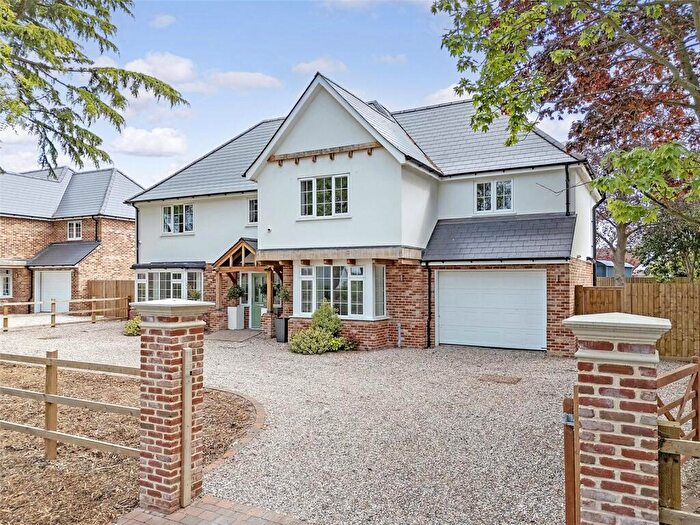 4 Bedroom Detached House For Sale In Mangapp Chase, Burnham-on-Crouch, Essex, CM0