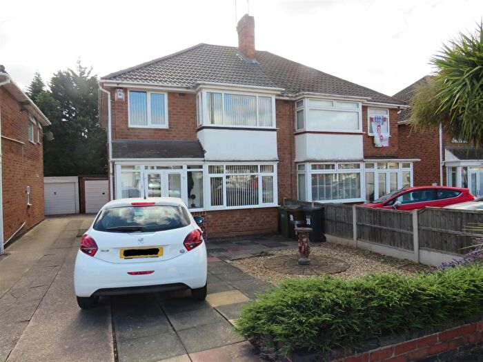 3 Bedroom Semi-Detached House For Sale In Wyckham Road, Castle Bromwich, B36