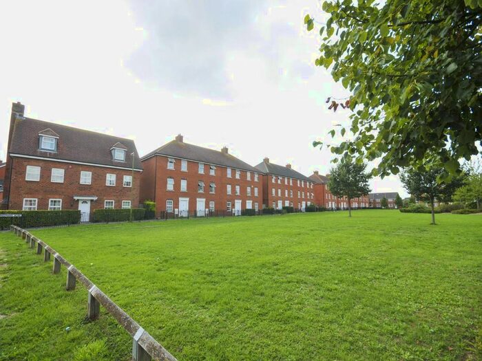 4 Bedroom Property To Rent In Freemans Acre, Hatfield, Hertfordshire, AL10