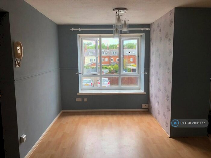 Studio To Rent In Knatchbull Close, Romsey, SO51