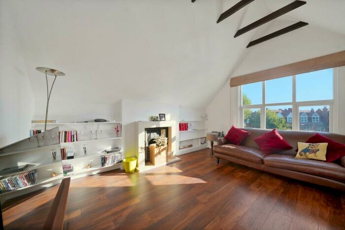 2 Bedroom Flat To Rent In Staverton Road, London, NW2