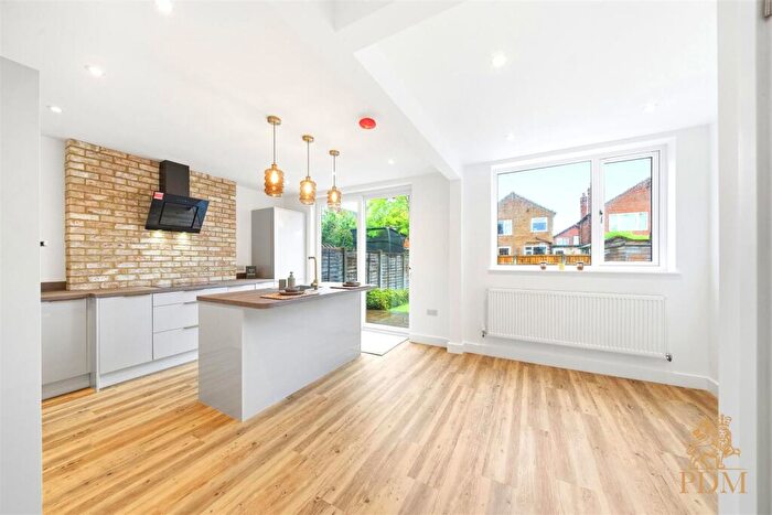 3 Bedroom Detached House For Sale In Brookside Road, Ruddington, Nottingham, NG11
