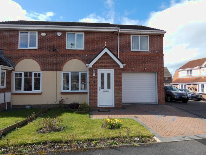 3 Bedroom Semi-Detached House To Rent In Fox Covert, Spennymoor, DL16