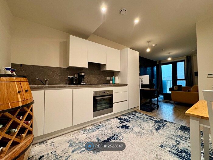 1 Bedroom Flat To Rent In North End Road, Wembley, HA9