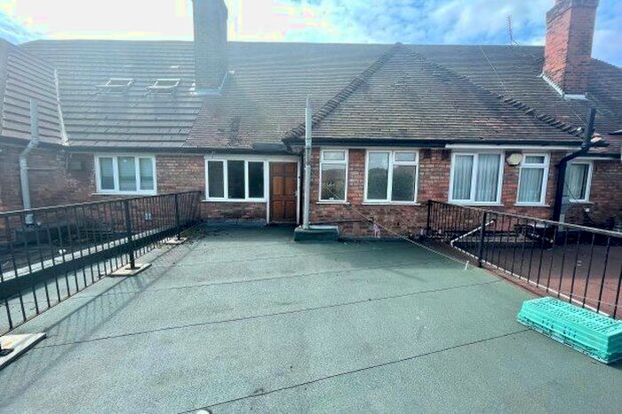 2 Bedroom Flat To Rent In Weoley Castle Road, Birmingham, B29