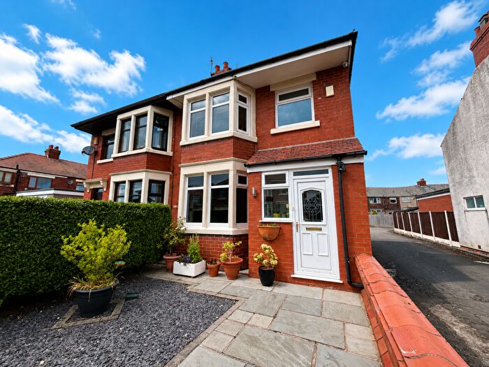3 Bedroom Semi-Detached House For Sale In Oxford Road, Fleetwood, FY7