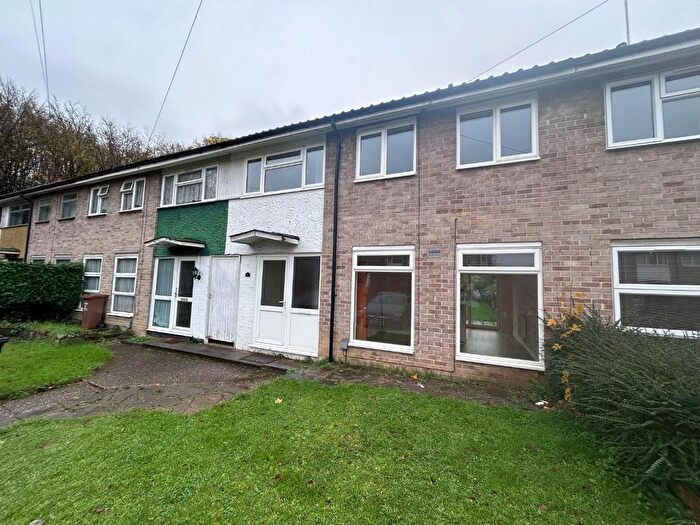 3 Bedroom Detached House To Rent In Dunn Close, Stevenage, Hertfordshire, SG1