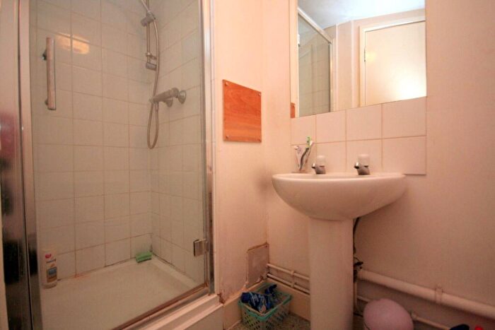 1 Bedroom Flat To Rent In Deptford Broadway, Deptford, SE8
