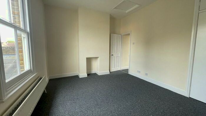 2 Bedroom Semi-Detached House For Sale In East Street, Southend-on-Sea, SS2