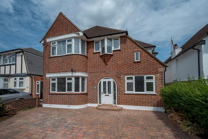 4 Bedroom Detached House To Rent In Redway Drive, Twickenham, TW2