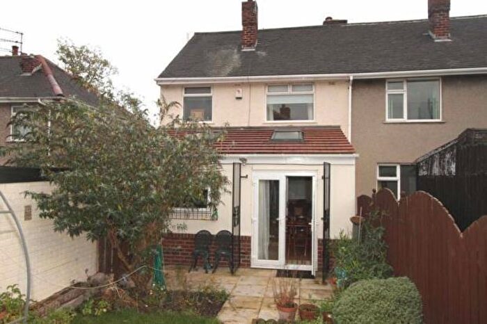 3 Bedroom House To Rent In Longley Lane, Sheffield, S5