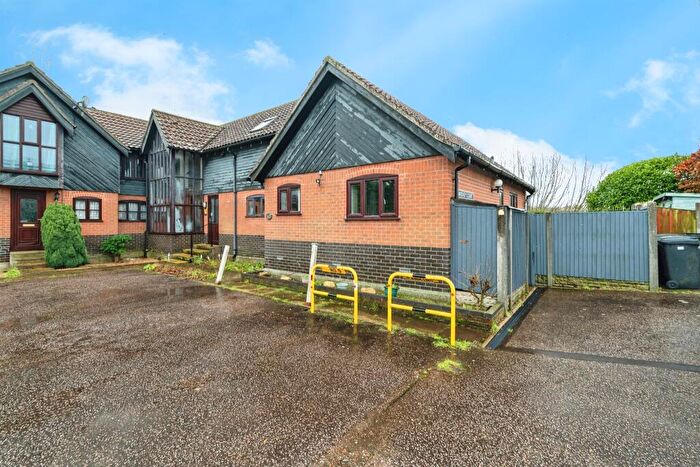 2 Bedroom Bungalow For Sale In Waveney Court, Diss, IP22