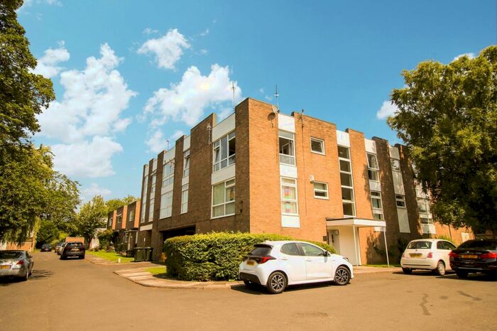 2 Bedroom Flat To Rent In Wyncote Court, Jesmond, Newcastle Upon Tyne, Tyne And Wear, NE7