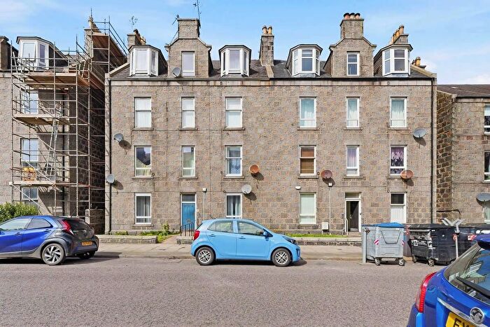 1 Bedroom Flat For Sale In C, Walker Road, Aberdeen, AB11