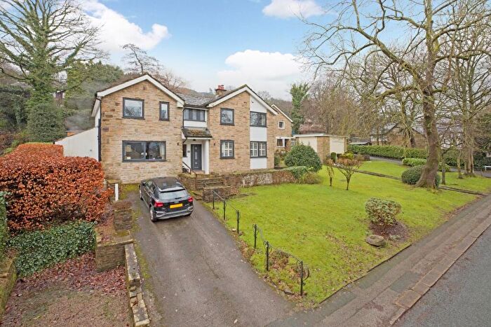 5 Bedroom Detached House For Sale In Ben Rhydding Road, Ilkley, LS29