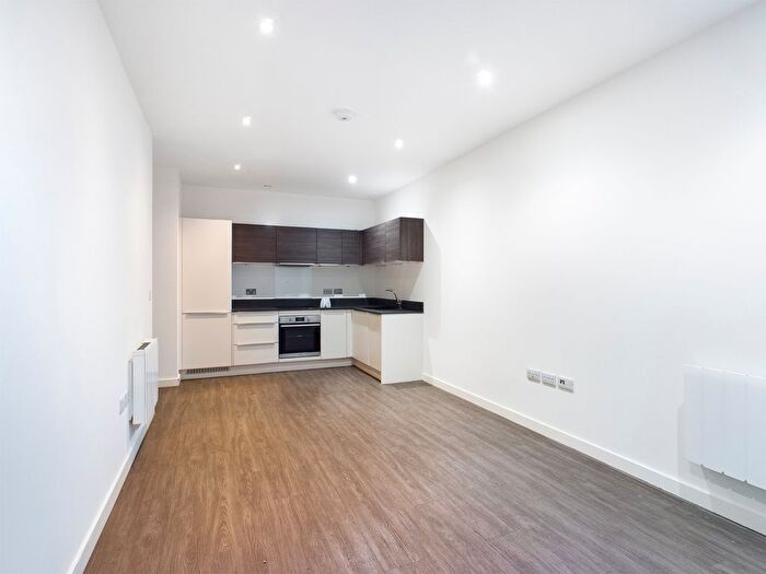 1 Bedroom Flat To Rent In Prestige House, - High Street, Egham, Surrey, TW20