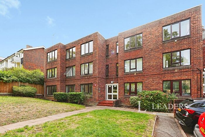 1 Bedroom Flat To Rent In Glenhurst, Foxgrove Road, Beckenham, BR3