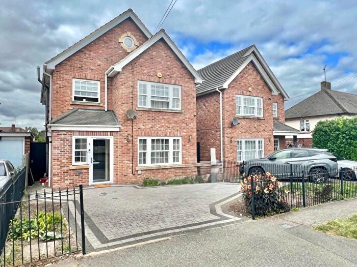 5 Bedroom Detached House For Sale In Kensington Road, Pilgrims Hatch, Brentwood, CM15