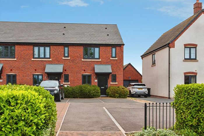 2 Bedroom Semi-Detached House For Sale In Cricket Green, Saxilby, Lincoln, Lincolnshire, LN1