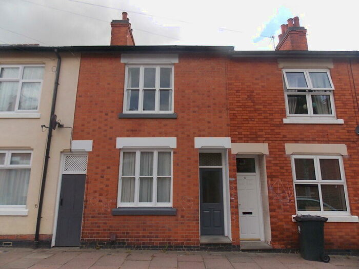 4 Bedroom Terraced House To Rent In Lytham Road, Leicester, LE2