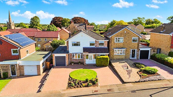 4 Bedroom Detached House For Sale In Lockwood Avenue, South Anston, Sheffield, S25