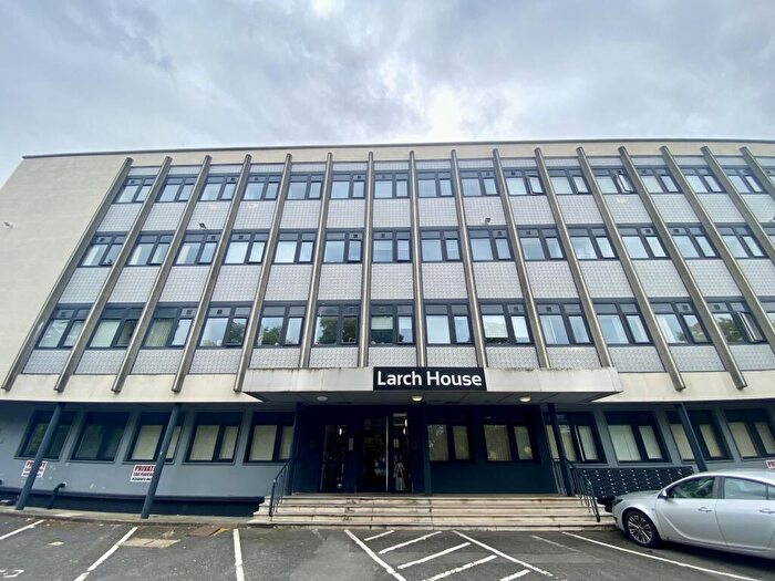 2 Bedroom Flat To Rent In High Street, Kingswinford, DY6