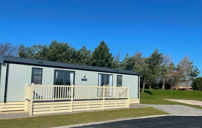 2 Bedroom Mobile Home For Sale In Ghants Lane, Hambleton, FY6