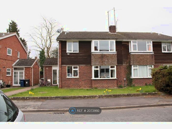 2 Bedroom Flat To Rent In Chatsworth Avenue, Cambridge, CB4