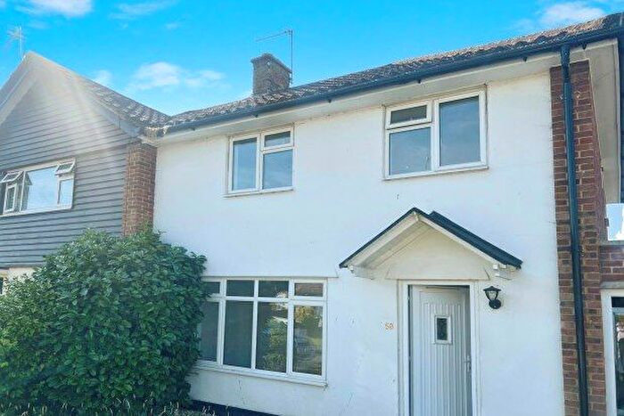 2 Bedroom Property To Rent In Farm Road, Esher, KT10
