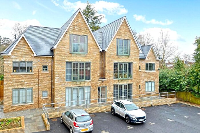 1 Bedroom Apartment To Rent In Filmer Grove, Godalming, Surrey, GU7