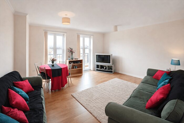 2 Bedroom Flat To Rent In Templars Court, Radford, Nottingham, NG7