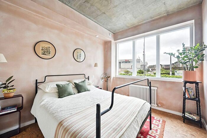 2 Bedroom Flat For Sale In The Curve, Ladbroke Grove, London, W10