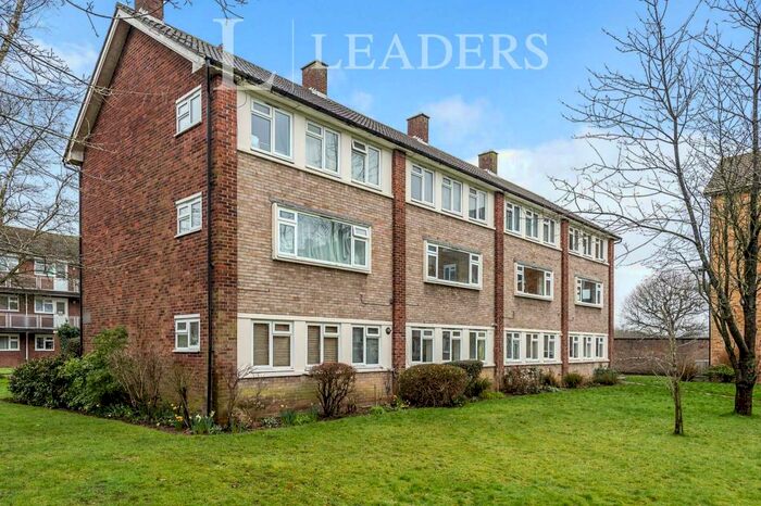 1 Bedroom Apartment To Rent In Hughenden Road, AL4
