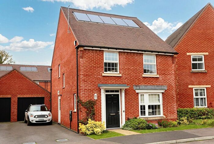 4 Bedroom Detached House For Sale In Horders View, Swanmore, SO32