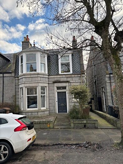 2 Bedroom Flat To Rent In Belgrave Terrace, Aberdeen, AB25
