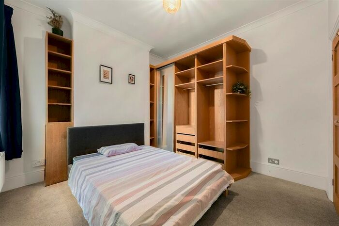 2 Bedroom Maisonette To Rent In Heythorp Street, London SW18