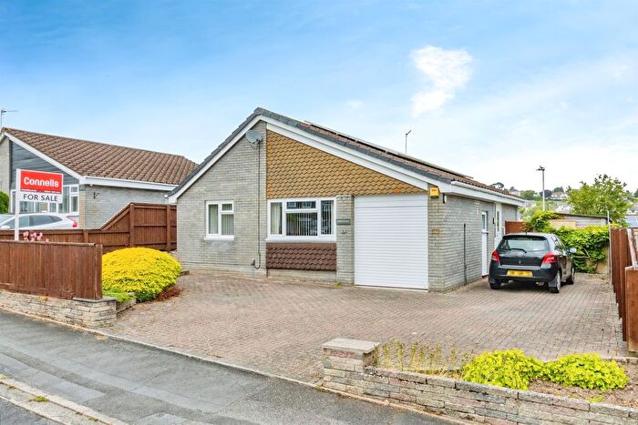 2 Bedroom Detached Bungalow For Sale In Woodleigh Road, Newton Abbot, TQ12